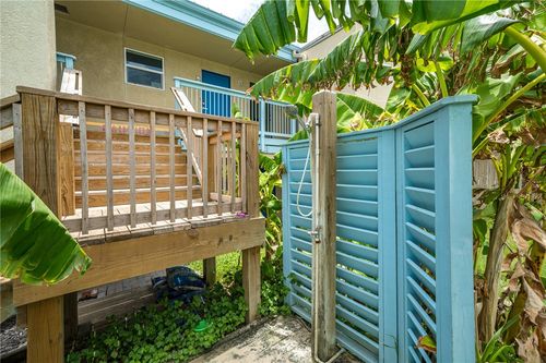 810 Banyan Beach Dr, Port Aransas, TX, 78373-5905 | Card Image