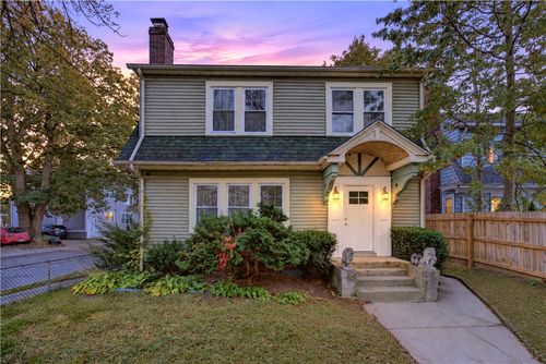 162 Verndale Ave, Providence, RI, 02905-1442 | Card Image