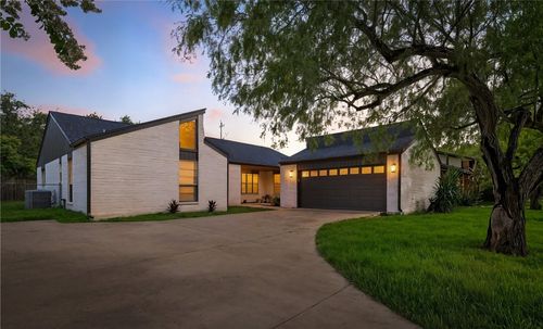 6905 Braesvalley Dr, Corpus Christi, TX, 78413-2404 | Card Image