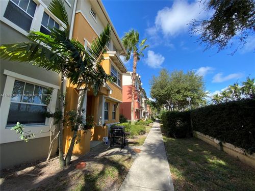 unit-7-770 Millbrae Ct, West Palm Beach, FL, 33401-8487 | Card Image