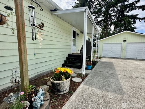 4317 Hamilton Dr, Oak Harbor, WA, 98277-9549 | Card Image