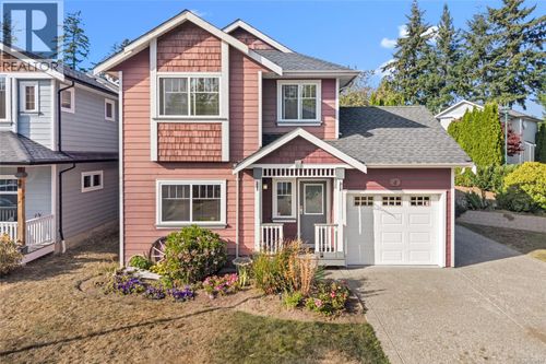 4 Newstead Crescent, View Royal, BC, V9B6L4 | Card Image