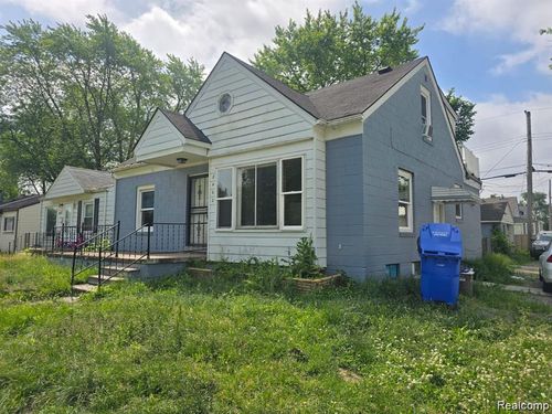 8402 Jackson Ave, Warren, MI, 48089-3098 | Card Image