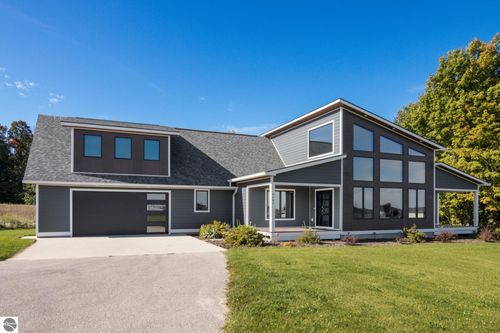 4683 E Water View Dr, Lake Leelanau, MI, 49653-8432 | Card Image