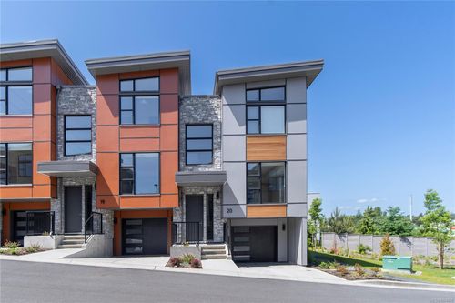 20-4253 Dieppe Rd, Victoria, BC, V8X2N2 | Card Image