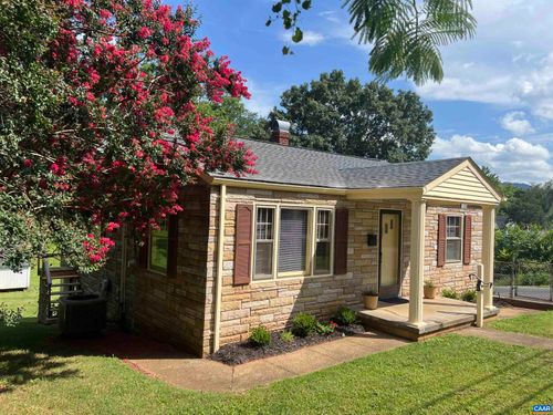 1320 Avon St, CHARLOTTESVILLE, VA, 22902-6305 | Card Image