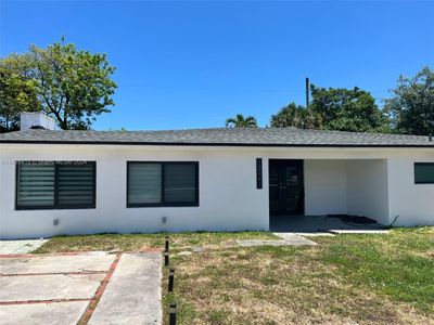 18441 Ne 21st Ave, House other with 3 bedrooms, 3 bathrooms and null parking in North Miami Beach FL | Image 1