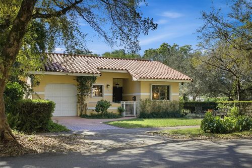 430 Sarto Ave, Coral Gables, FL, 33134-7156 | Card Image