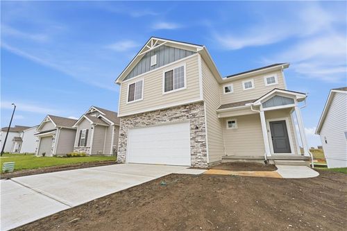 9641 N Colrain Ave, Kansas City, MO, 64154-1329 | Card Image