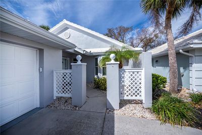 719 Brightside Crescent, House other with 2 bedrooms, 2 bathrooms and null parking in Venice FL | Image 3