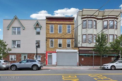 3136 Summit Ave, Union City, NJ, 07087-2455 | Card Image