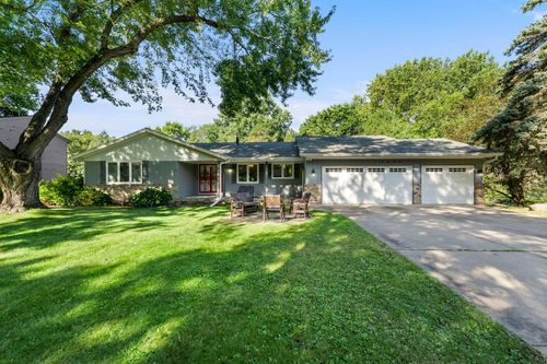 5400 Malibu Dr, Edina, MN, 55436-1034 | Card Image