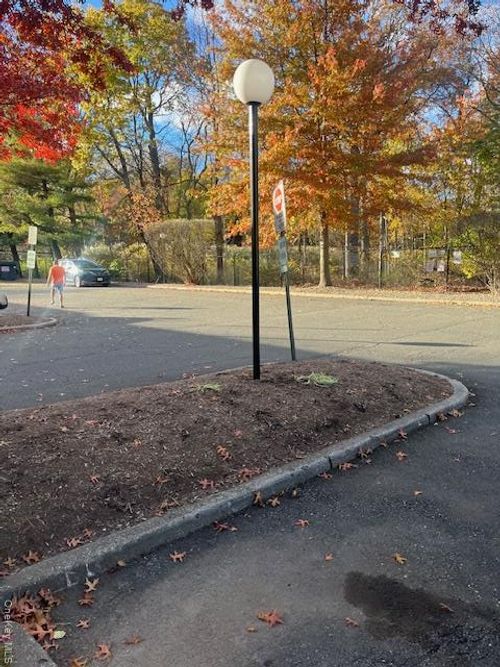 600 Tudor Hl, Nanuet, NY, 10954-5965 | Card Image