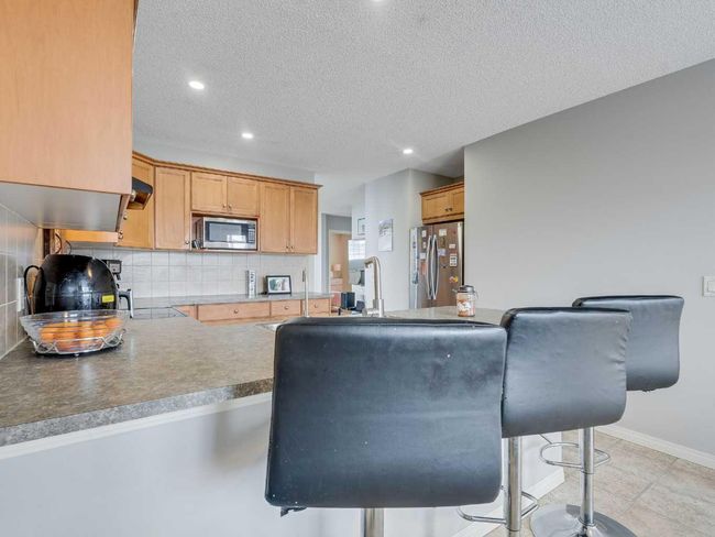 221 Ranch Ridge Crt, Home with 4 bedrooms, 3 bathrooms and 4 parking in Strathmore AB | Image 10