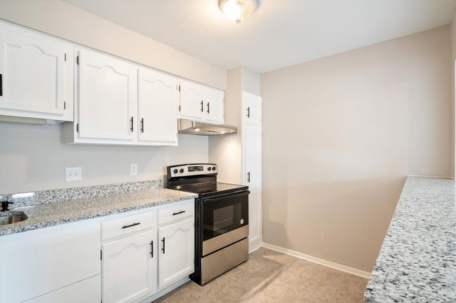 41679 Bedford Dr, Condo with 2 bedrooms, 1 bathrooms and null parking in Canton MI | Image 6