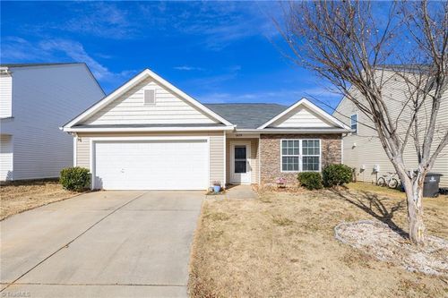 3879 Foliage Dr, Winston-Salem, NC, 27101-2279 | Card Image