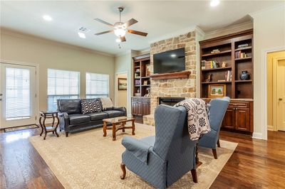 15018 Badger Ranch Boulevard, House other with 4 bedrooms, 3 bathrooms and 2 parking in Woodway TX | Image 3