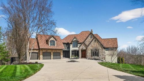 16612 Ne 121st Ter, Kearney, MO, 64060-7454 | Card Image