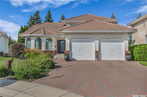 636 Braeside View, Saskatoon, SK, S7V1A7 | Card Image