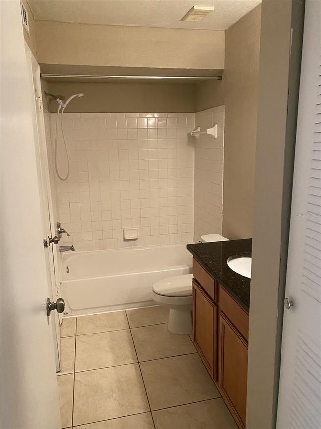 APT-1615 - 4524 Commander Dr, Condo with 2 bedrooms, 1 bathrooms and null parking in ORLANDO FL | Image 9