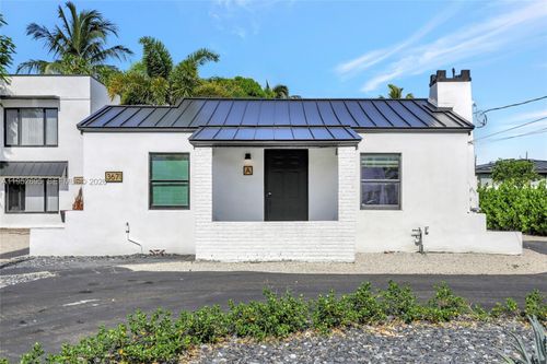 a-3671 Ne 11th Ave, Oakland Park, FL, 33334 | Card Image