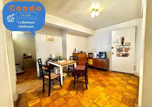 apt-a201-35 Leverich St, Jackson Heights, NY, 11372-3925 | Card Image