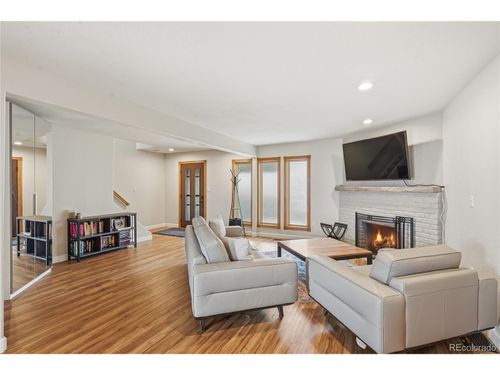 6846 Surrey Trl, Littleton, CO, 80125-9215 | Card Image