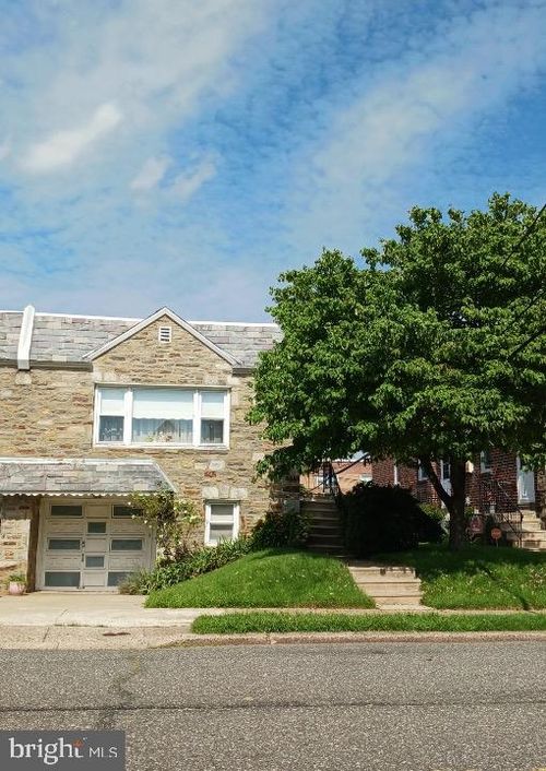 811 Stanwood St, PHILADELPHIA, PA, 19111-2320 | Card Image