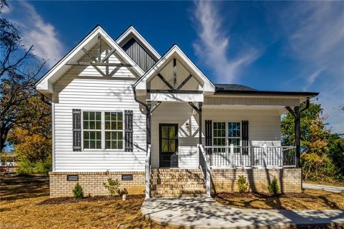 109 Florence St, Graham, NC, 27253-4001 | Card Image