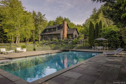 9 Black Bear Rd, Bearsville, NY, 12409-5403 | Card Image