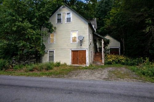 159 Lower Bartonsville Rd, Chester, VT, 05143-8792 | Card Image
