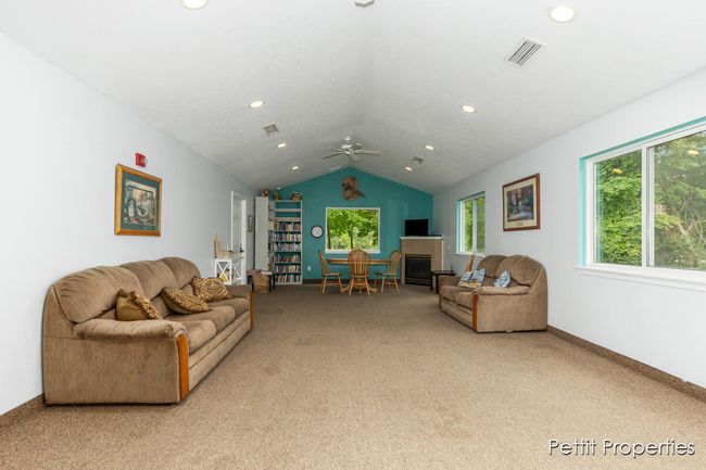 Club House | Image 27