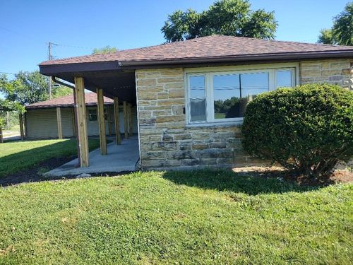 424 W Mill St, Shelburn, IN, 47879-1422 | Card Image