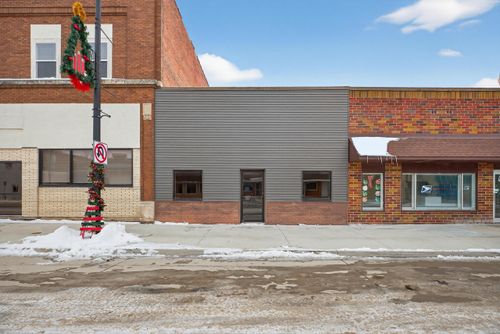 222 Main St, Readlyn, IA, 50668 | Card Image