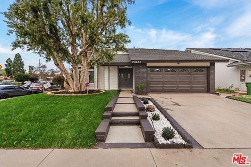 20657 Septo St, Chatsworth, CA, 91311-4504 | Card Image