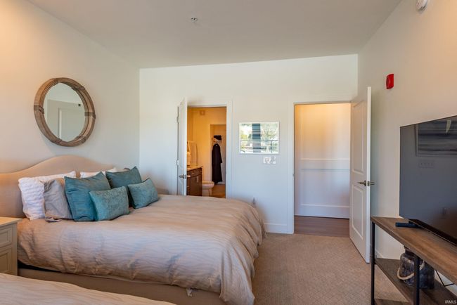 APT-305 - 304 W Kirkwood Ave, Condo with 2 bedrooms, 2 bathrooms and null parking in Bloomington IN | Image 12