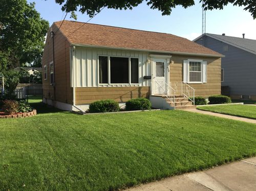630 15th St Ne, Rochester, MN, 55906-7039 | Card Image
