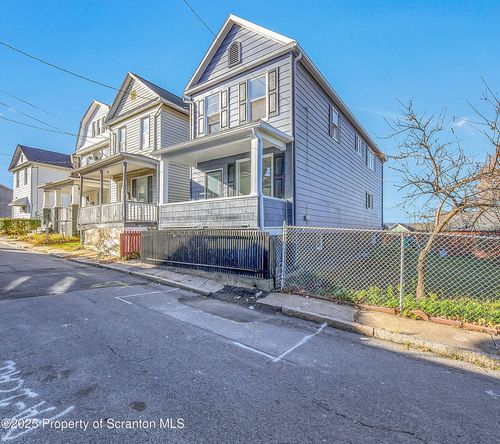 110 N Fulton St, Wilkes Barre, PA, 18702-6536 | Card Image