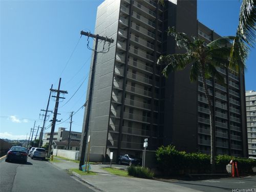 ph1-1320 Alexander Street, Honolulu, HI, 96826 | Card Image