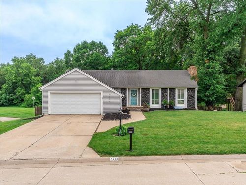 5114 Mockingbird Ln, Saint Joseph, MO, 64506-3331 | Card Image