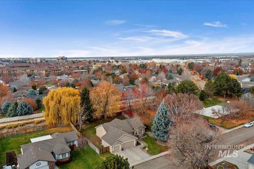 685 S Winthrop Way, Boise, ID, 83709-0013 | Card Image