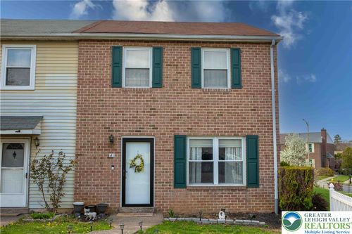 41 Eisenhower Cir, Whitehall, PA, 18052-4206 | Card Image