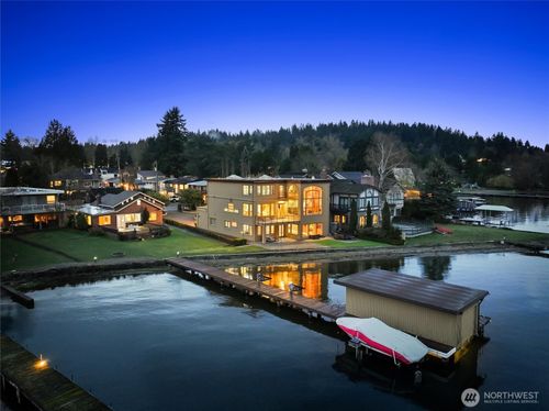 4701 Ne Shore Pl, Lake Forest Park, WA, 98155-5639 | Card Image