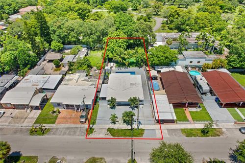 480 Nw 53rd Ave, Miami, FL, 33126-5040 | Card Image