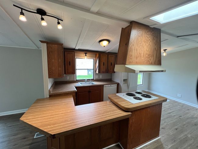 26 Jacqueline Ln, House other with 2 bedrooms, 2 bathrooms and 4 parking in North Windham CT | Image 7