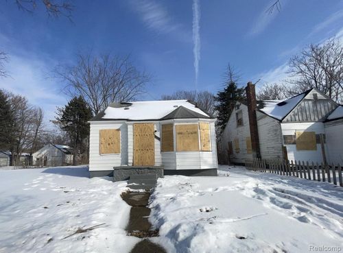 20218 Hickory St, Detroit, MI, 48205-1133 | Card Image