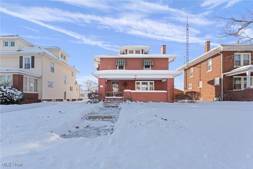 221 Bellflower Ave Nw, Canton, OH, 44708-5605 | Card Image