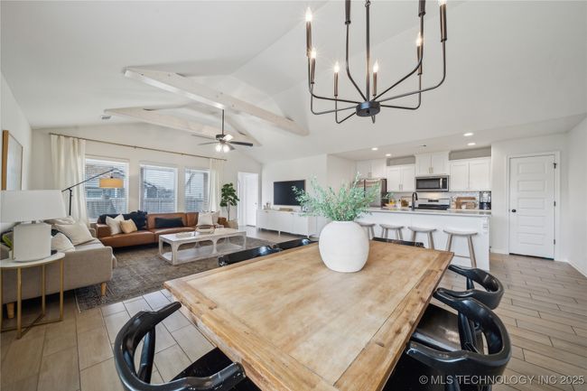 6198 S 320 Th East Ave, House other with 4 bedrooms, 2 bathrooms and null parking in Broken Arrow OK | Image 8