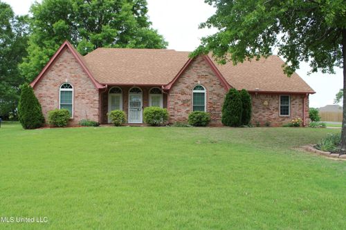 7643 Broken Hickory Dr, Walls, MS, 38680-8989 | Card Image