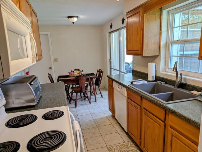 Kitchen | Image 8